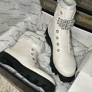 Karl Lagerfeld Paris MAEVA Combat Boots 7.5